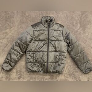 Universal Thread Women’s Gray Puffer Jacket